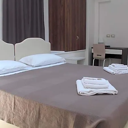Hotel Time Out